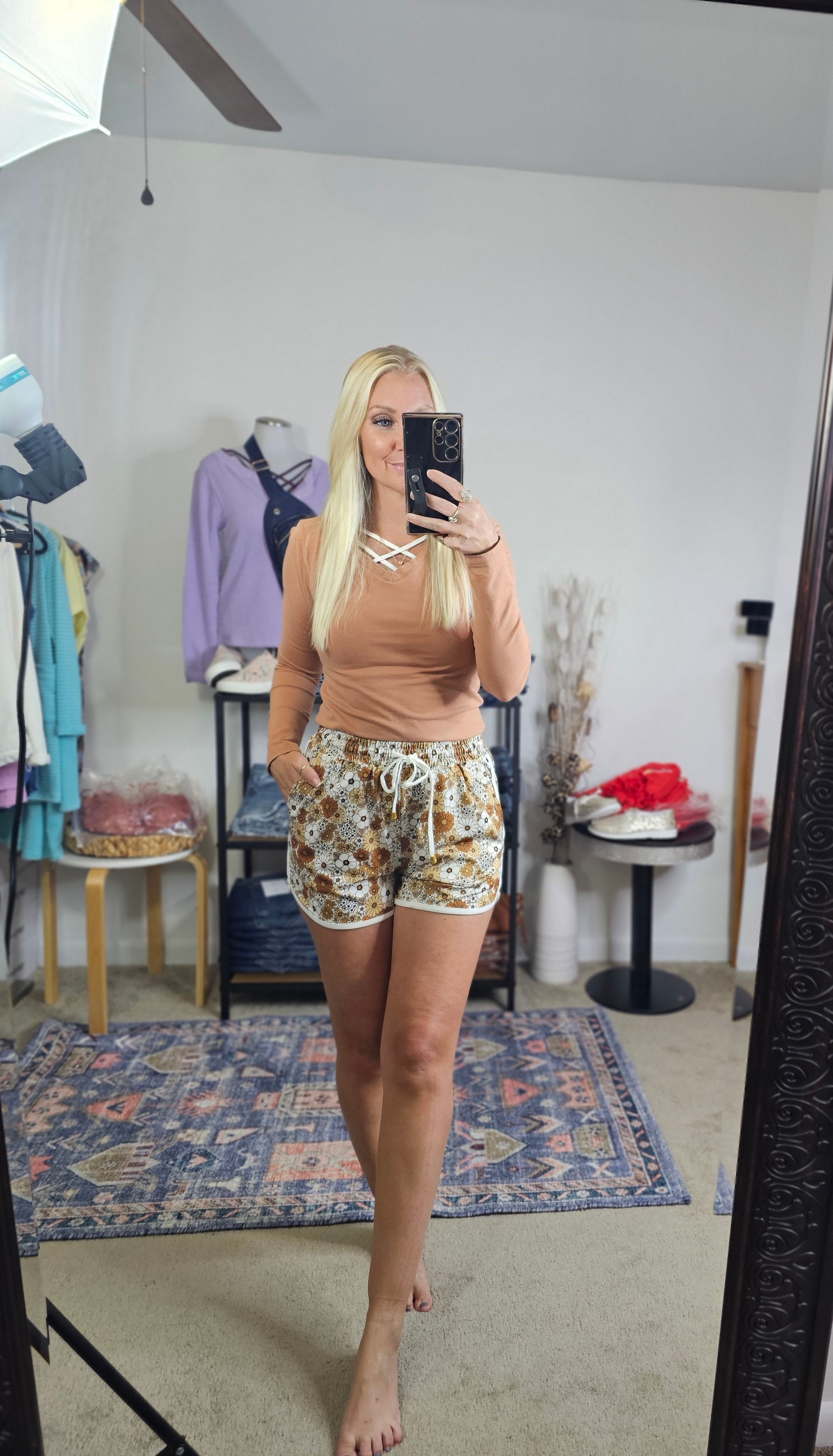 Everyday Jess Lea Shorts - Neutral Florals