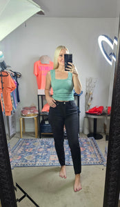 Lydia Mid-Rise Risen Jeans (Black)