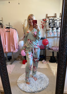 Sweet Dreams Floral Pajama Set (2 Colors)